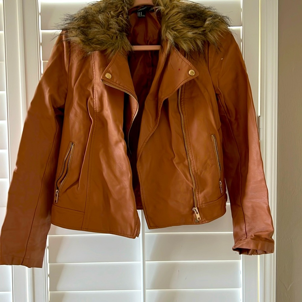 Size M Forever 21 Faux Fur & Leather Tan Collared Jacket with Zippers & Pockets